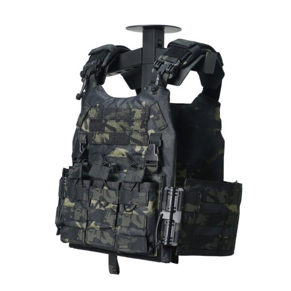 Rapid release buckles and laser-cut cummerbund on quick release tactical gear - PANOAR