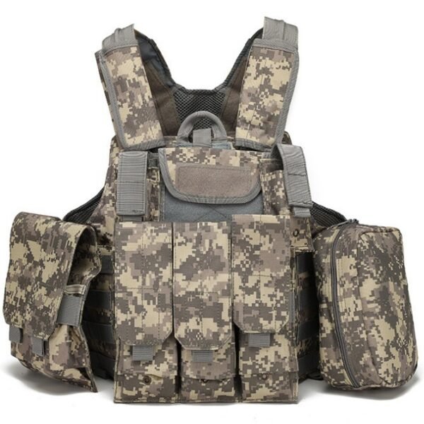 Woodland and digital flora plate carrier with side utility pouches - PANOAR