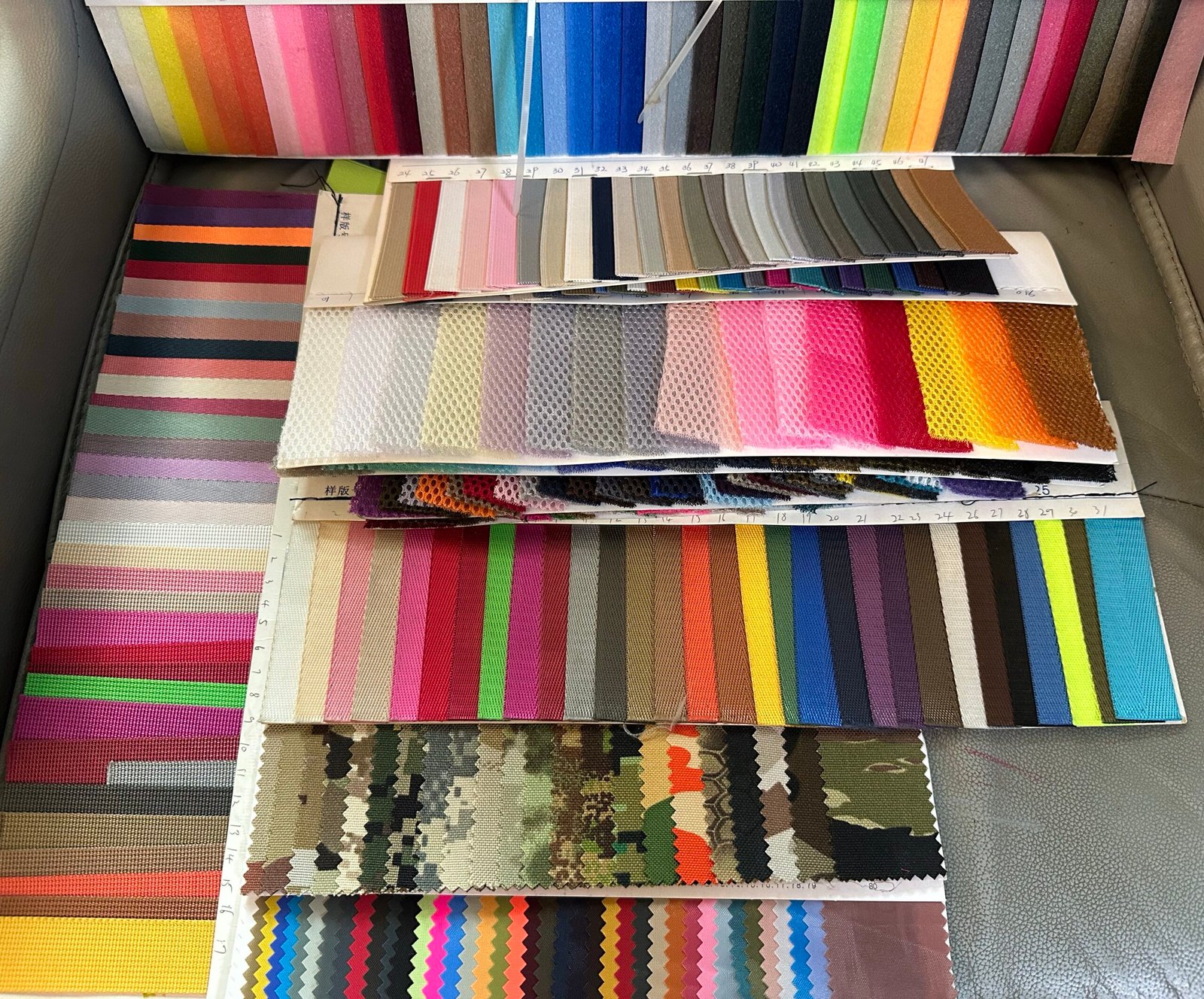 Tactical gear fabric webbing mesh and color swatches for OEM MOQ planning